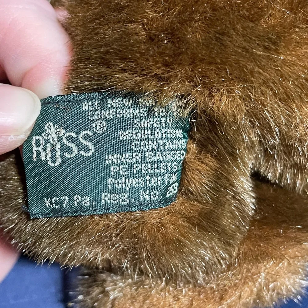 Russ Berrie & Co ‘Li’l Grizzly’ brown plush 8” bear EUC